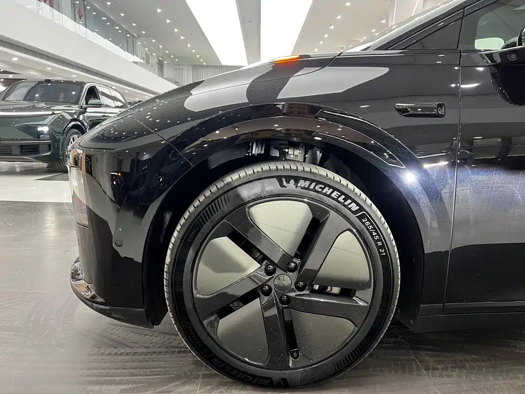 Ideal i6 2025 two-wheel drive standard version купить на сайте DeffCars