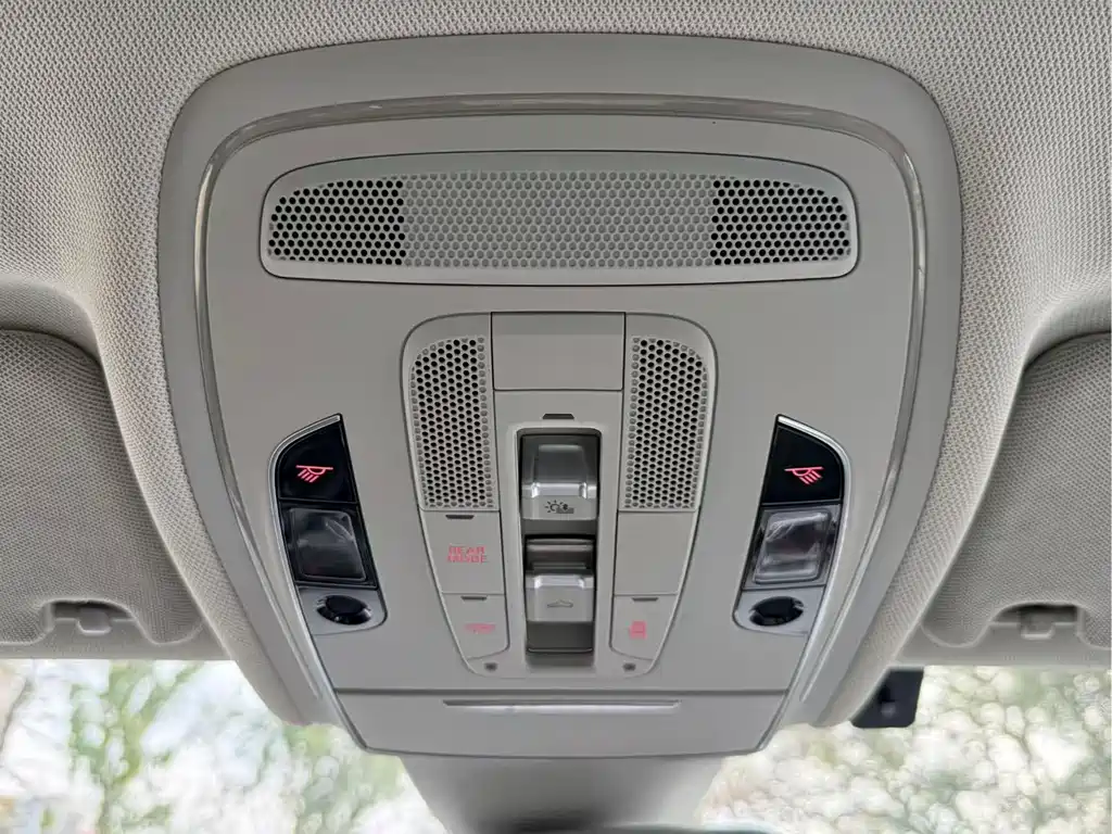 Audi A8 2012 A8L 45 TFSI quattro luxury model купить на сайте DeffCars