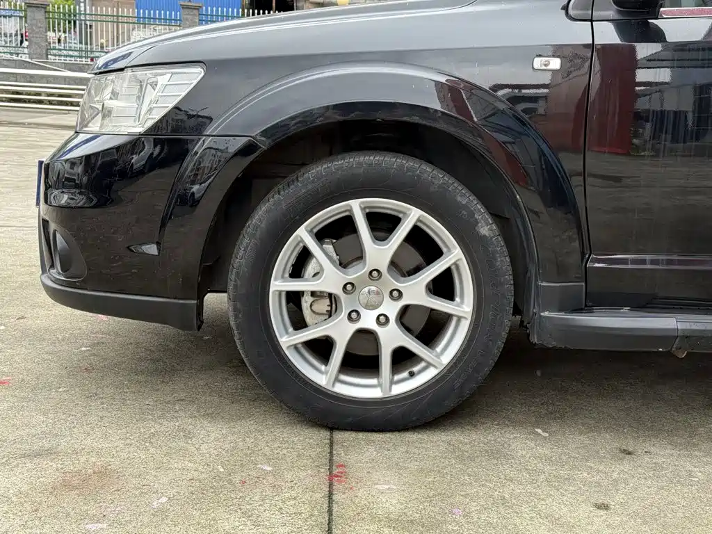 Coolway 2014 2.4L two-wheel drive travel version купить на сайте DeffCars
