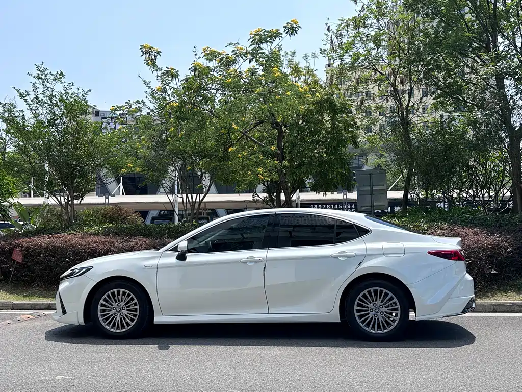 Camry 2024 Dual Engine 2.0HE Elite Edition купить на сайте DeffCars