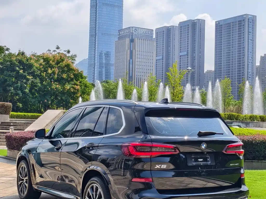 BMW X5 2022 xDrive 40Li M Sports Package купить на сайте DeffCars