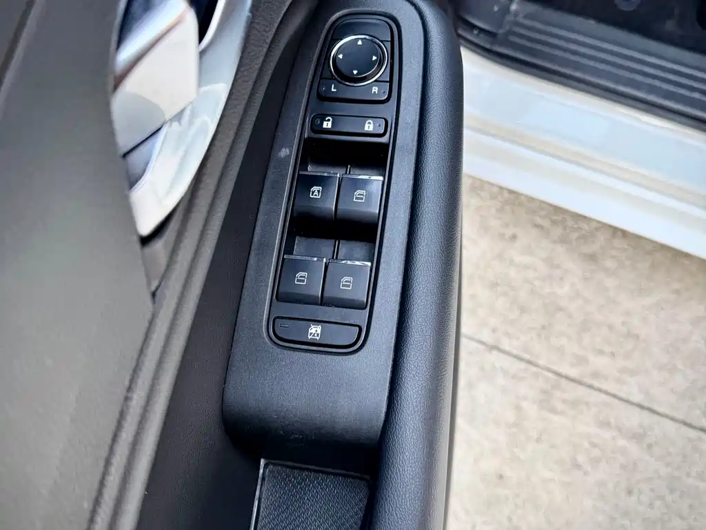 Trumpchi M6 2021 270T DCT Elite Edition (seven seats) купить на сайте DeffCars