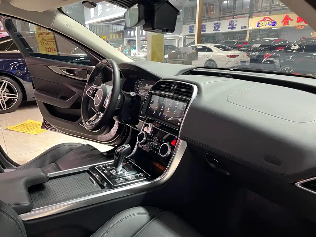 Jaguar XEL 2021 2.0T 250PS S Advanced and Elegant Edition купить на сайте DeffCars