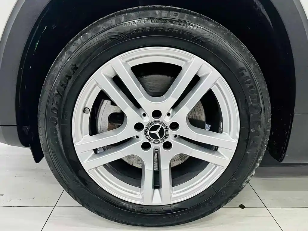 Mercedes-Benz GLB 2023 facelift GLB 200 dynamic купить на сайте DeffCars