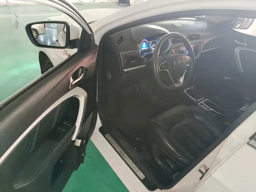 Emgrand 2017 Sedan Million Model 1.5L CVT Upward Interconnect Version купить на сайте DeffCars