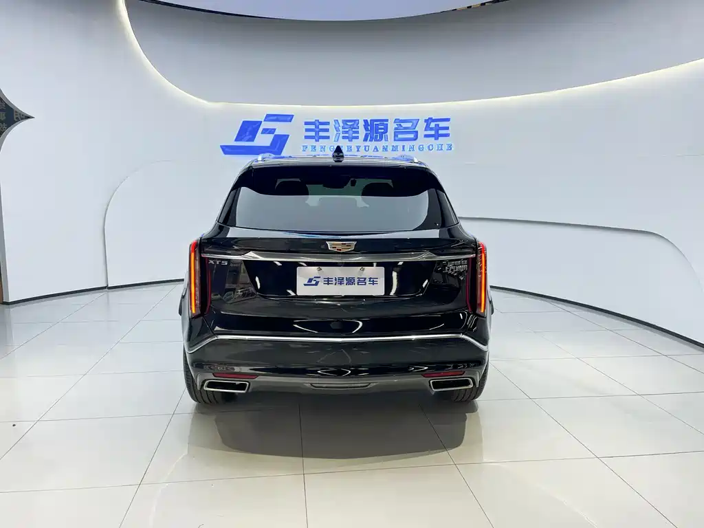 Cadillac XT5 2026 2.0T Metropolis купить на сайте DeffCars