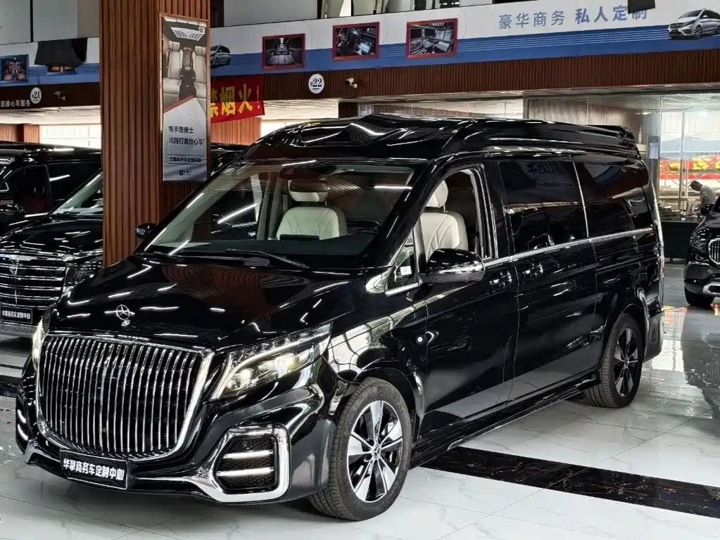 Mercedes V-Class 2022 V 260L Long Wheelbase Deluxe Edition купить на сайте DeffCars