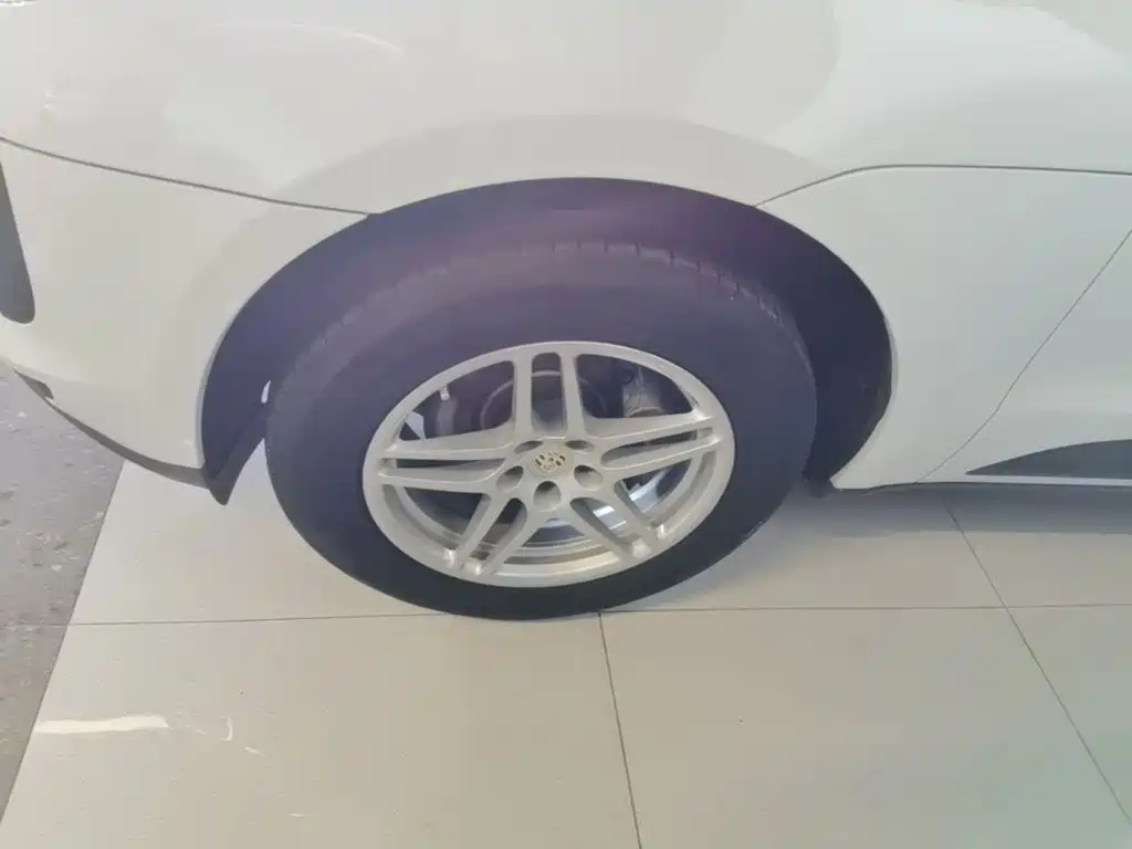 Macan 2018 2.0T купить на сайте DeffCars