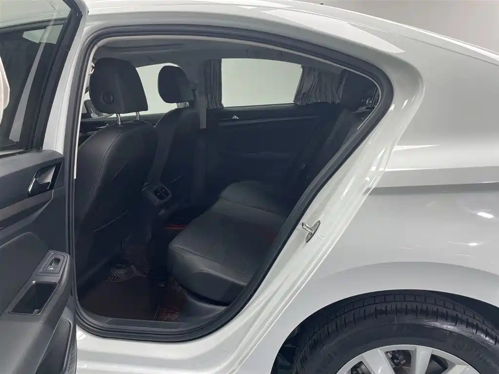 Bora 2021 1.5L automatic comfort intelligent connected version купить на сайте DeffCars
