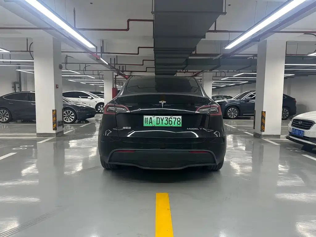 Model Y 2023 rear-wheel drive version купить на сайте DeffCars