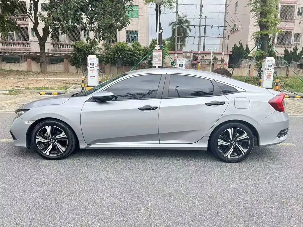 Civic 2019 220TURBO CVT Jinqing Edition National V купить на сайте DeffCars