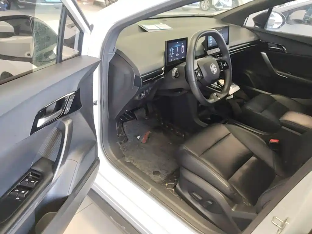 MG4 2023 425km executive version купить на сайте DeffCars