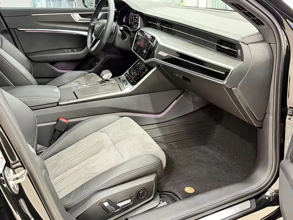 Audi A6L 2024 45 TFSI quattro premium dynamic model купить на сайте DeffCars
