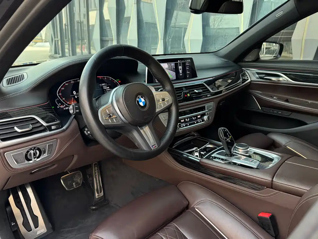 BMW 7 Series 2021 730Li M Sports Package купить на сайте DeffCars