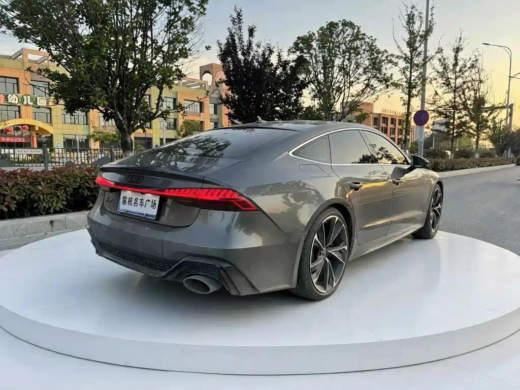 Audi A7 2021 45 TFSI exclusive model купить на сайте DeffCars