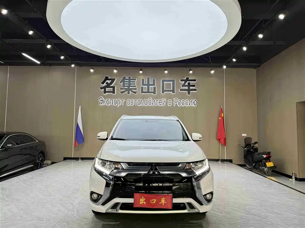 Outlander 2021 2.0L 2WD Enjoy Edition 5 seats купить на сайте DeffCars