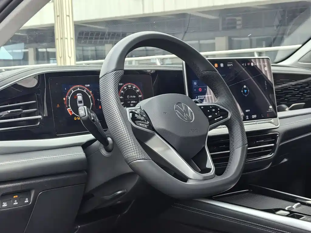 Passat 2025 Pro 380TSI Starry Sky Dragon Edition купить на сайте DeffCars