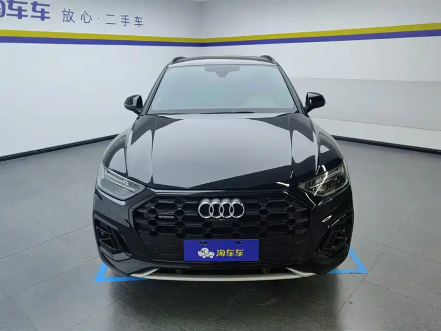 Audi Q5L 2024 45 TFSI luxury and dynamic model купить на сайте DeffCars