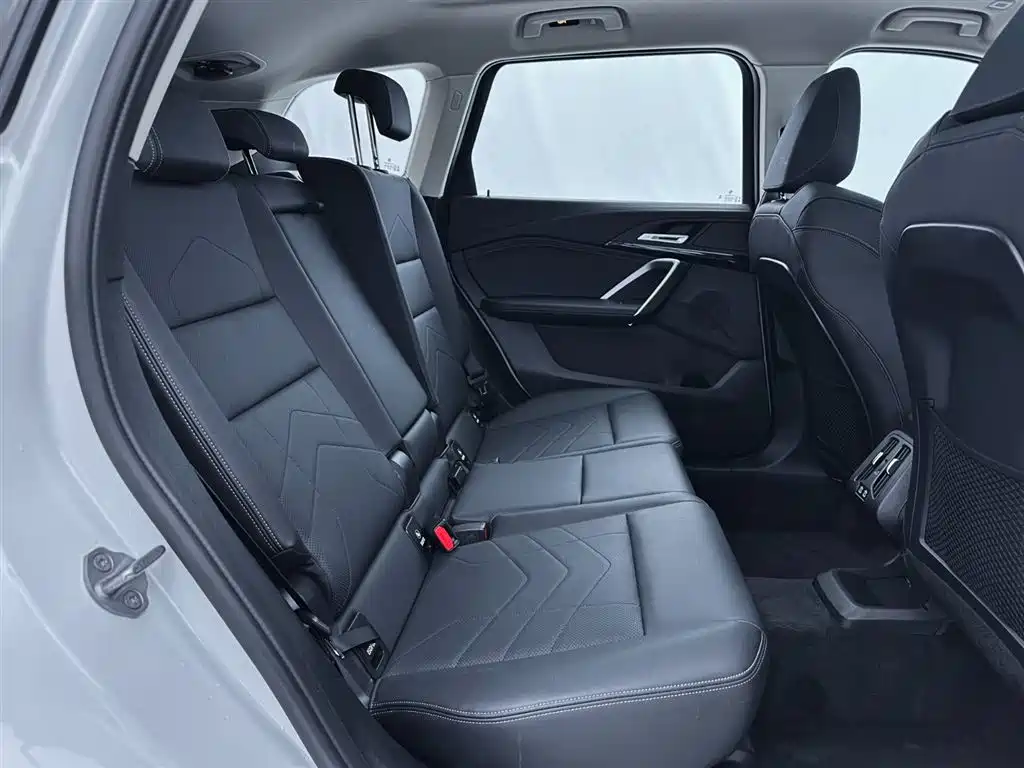 BMW X1 2023 sDrive20Li X Design Package купить на сайте DeffCars