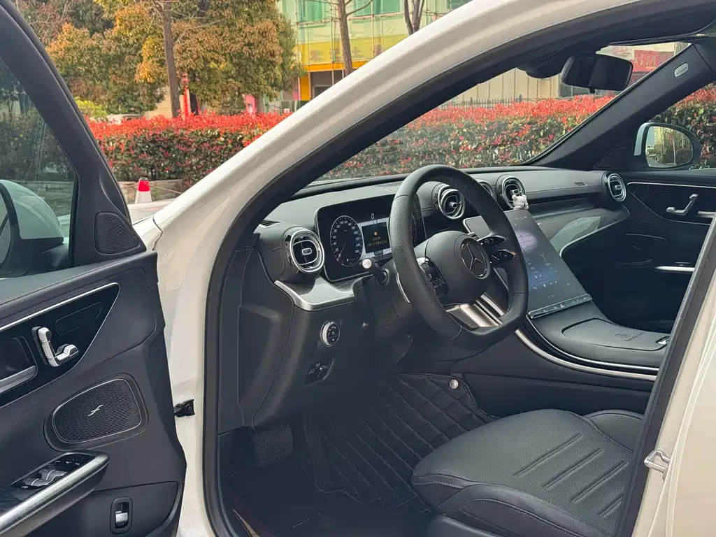 Mercedes-Benz C-Class 2023 Modification 2 C 260 L Sports Edition купить на сайте DeffCars