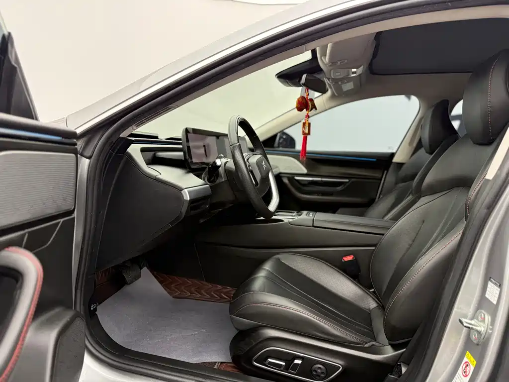 Xpeng P7 2022 model 670N+ купить на сайте DeffCars