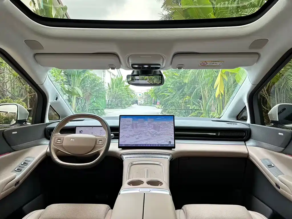 Xpeng X9 2025 pure electric 740 long battery life Max купить на сайте DeffCars