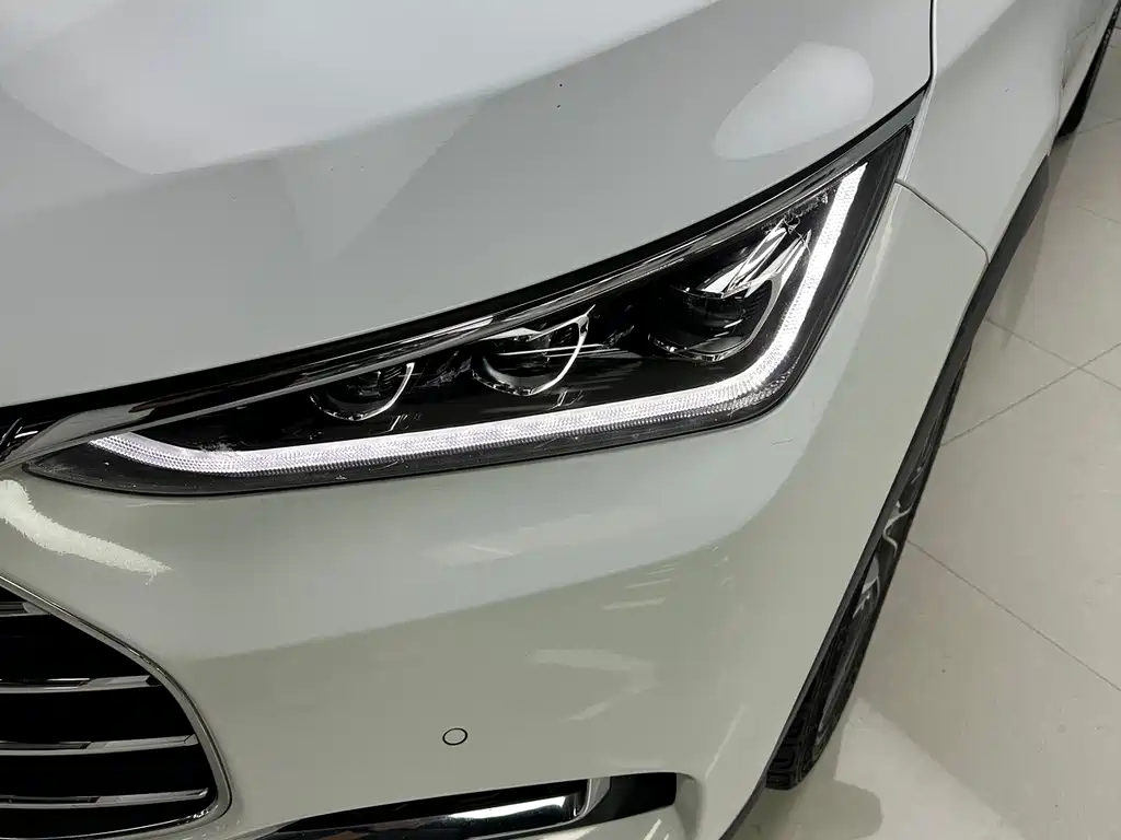 Tang 2018 2.0T automatic intelligent connected premium type 7 seats National V купить на сайте DeffCars