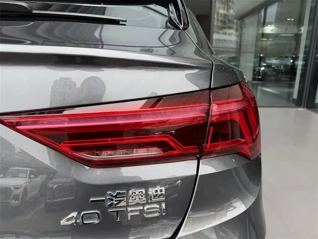 Audi Q3 Sportback 2021 40 TFSI Advanced Life Edition купить на сайте DeffCars