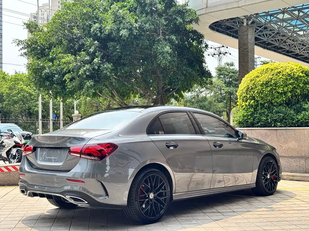 Mercedes-Benz A-Class 2022 Facelift Three A 200 L Sports Sedan Fashionable купить на сайте DeffCars