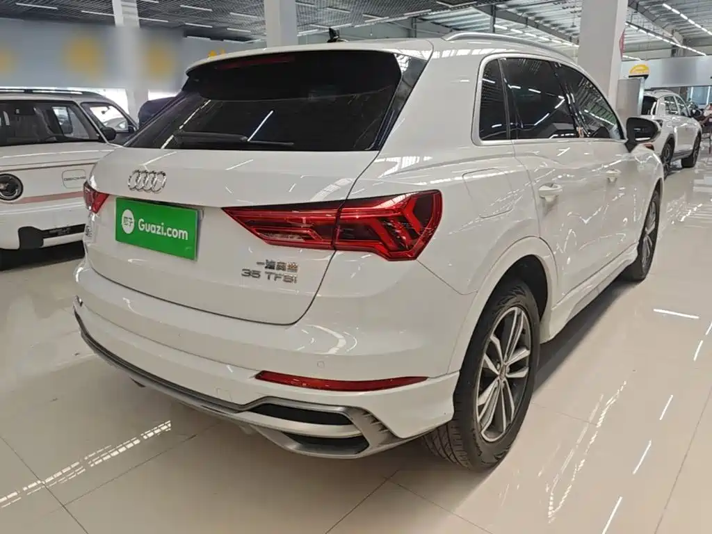 Audi Q3 2021 35 TFSI aggressive and dynamic купить на сайте DeffCars
