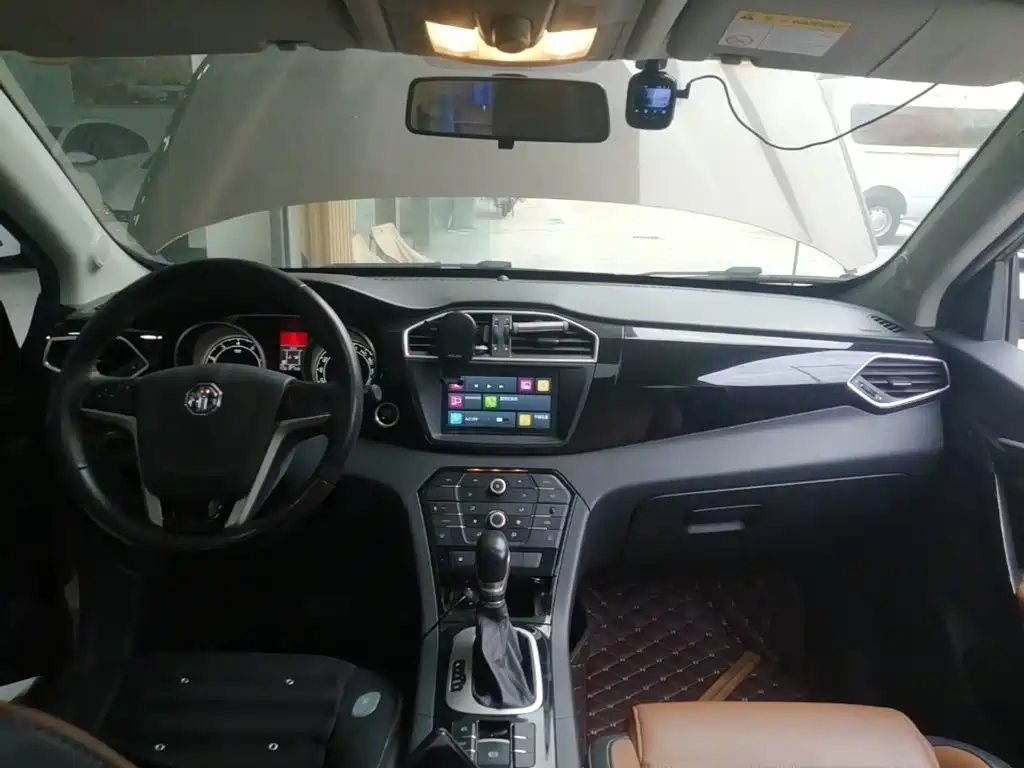 Rui Teng (MG Motor GS) 2016 2.0TGI TST Deluxe Edition купить на сайте DeffCars