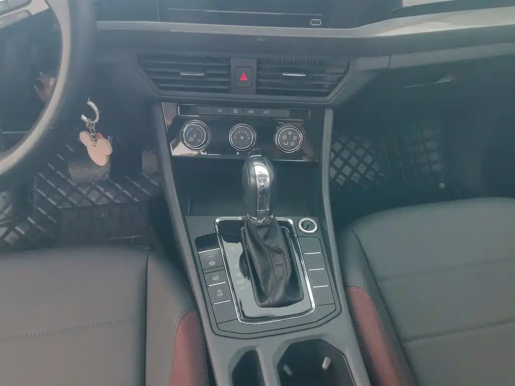 Bora 2021 1.5L automatic comfort intelligent connected version купить на сайте DeffCars