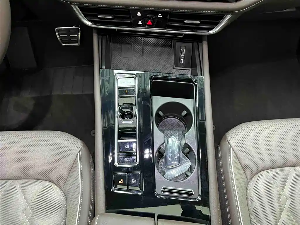 Weiran 2024 380TSI Premium Edition купить на сайте DeffCars