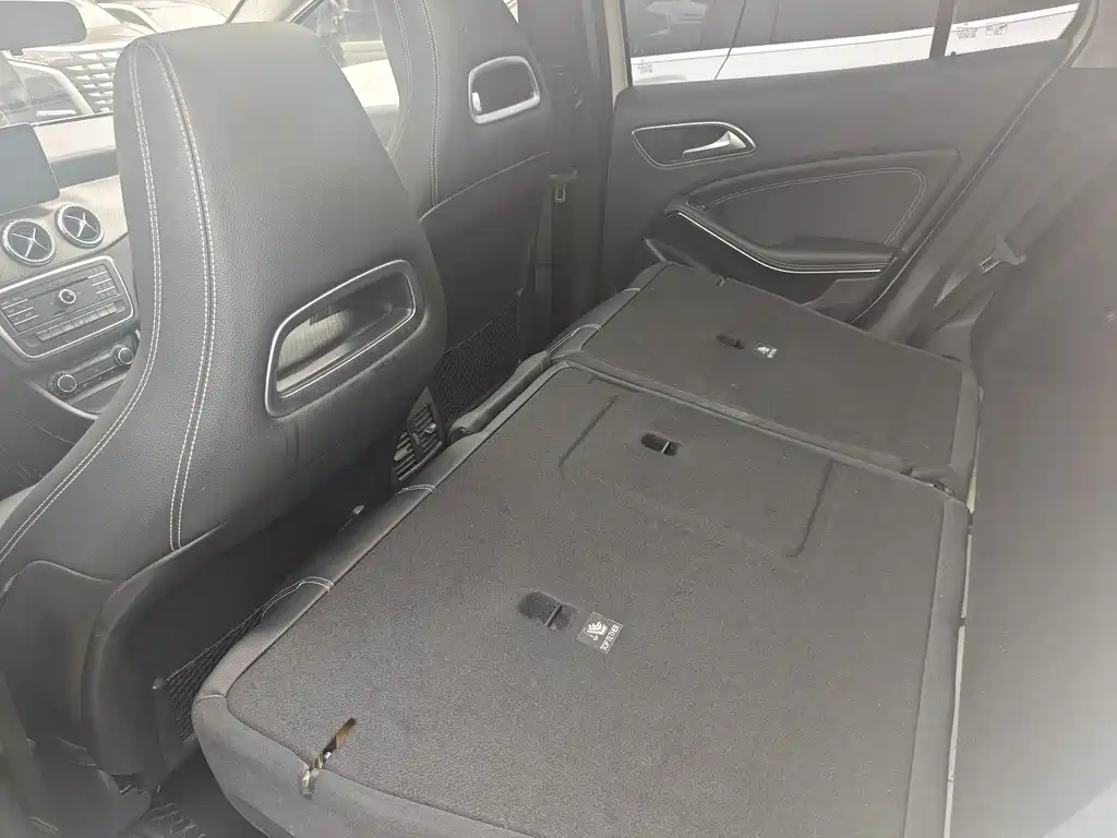 Mercedes-Benz GLA 2016 GLA 200 Dynamic купить на сайте DeffCars