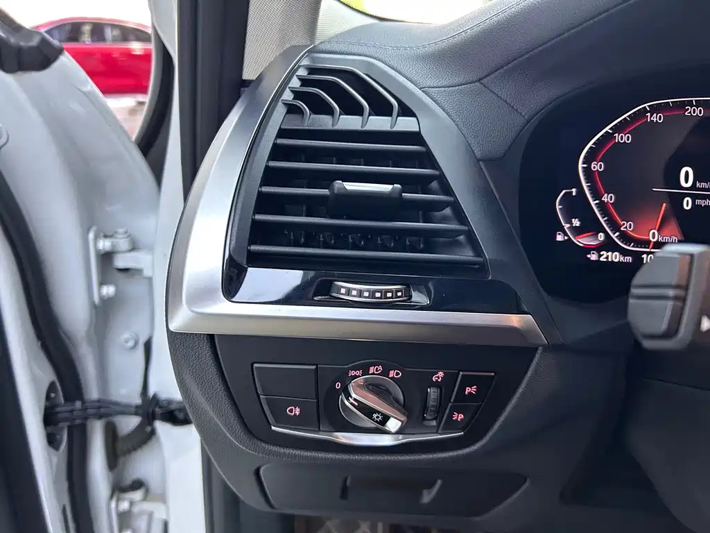 BMW X3 2020 xDrive25i Luxury Package купить на сайте DeffCars