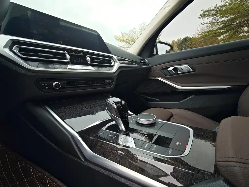 BMW 3 Series 2022 facelift 325Li M Sports Package купить на сайте DeffCars