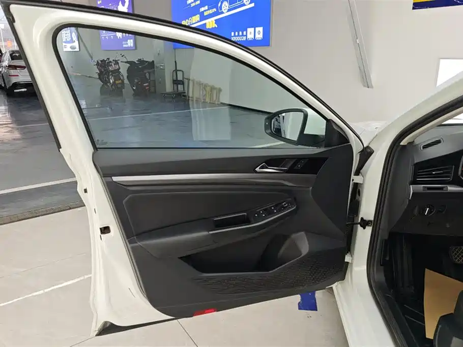 Bora 2021 200TSI DSG Elite Intelligent Edition купить на сайте DeffCars