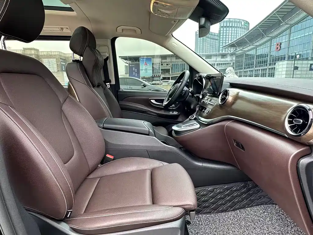 Mercedes-Benz V-Class 2022 V 260 Premium Edition купить на сайте DeffCars