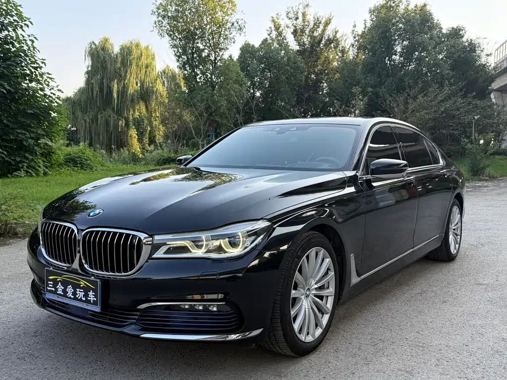 BMW 7 Series 2017 740Li xDrive Luxury купить на сайте DeffCars