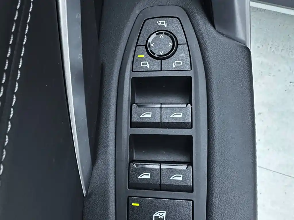 BMW X1 2023 sDrive20Li X Design Package купить на сайте DeffCars