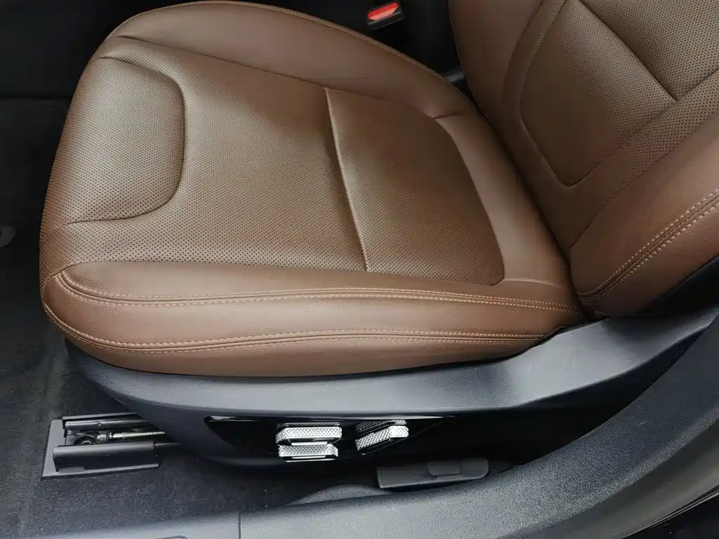 Lincoln Z 2025 2.0T Premium Hybrid Edition купить на сайте DeffCars