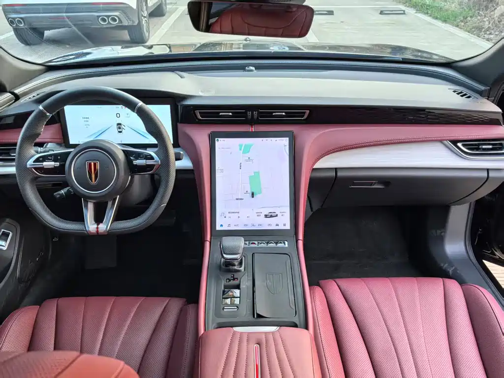 Hongqi H5 2025 2.0T automatic Xuanying 2 million units commemorative edition купить на сайте DeffCars
