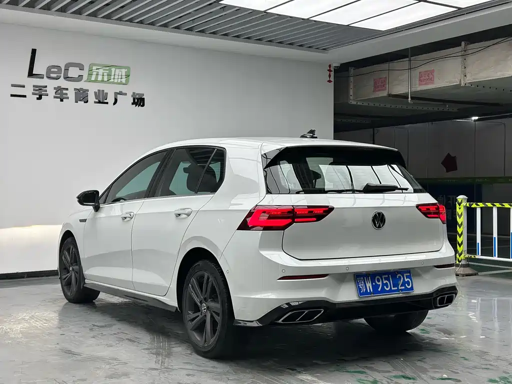 Golf 2023 facelift 280TSI DSG R-Line Lite купить на сайте DeffCars