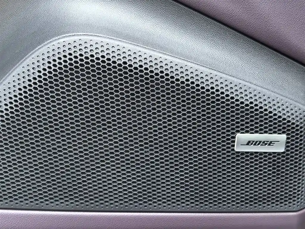 Macan New Energy 2024 Macan 4 купить на сайте DeffCars