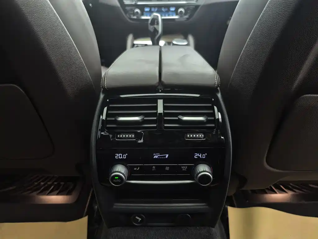 BMW 5 Series 2018 530Li Exclusive M Sports Package купить на сайте DeffCars