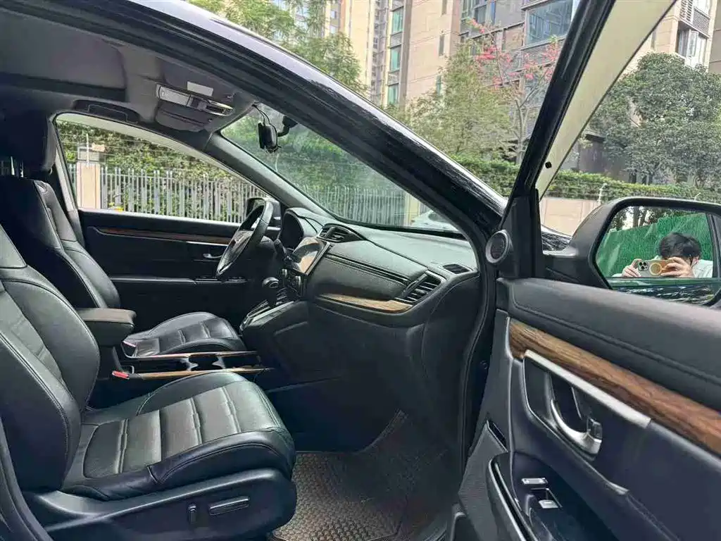 Honda CR-V 2017 240TURBO CVT two-wheel drive fashion version купить на сайте DeffCars