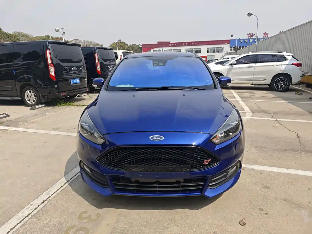 Focus imported 2015 2.0T ST standard version купить на сайте DeffCars
