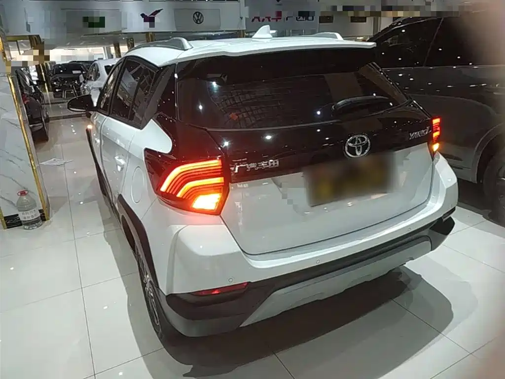 YARiS L Zhixuan 2022 Zhixuan X 1.5L CVT luxury PLUS version купить на сайте DeffCars