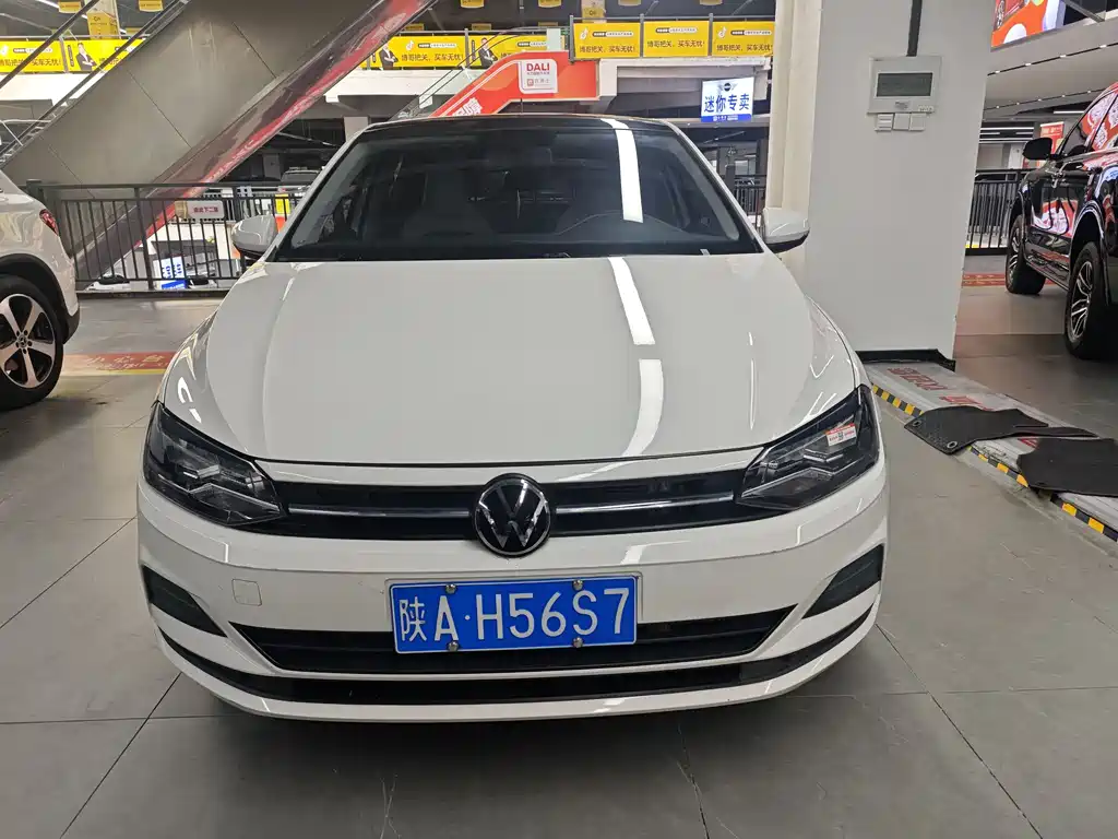 Polo 2021 Plus 1.5L Automatic Colorful Technology Edition купить на сайте DeffCars