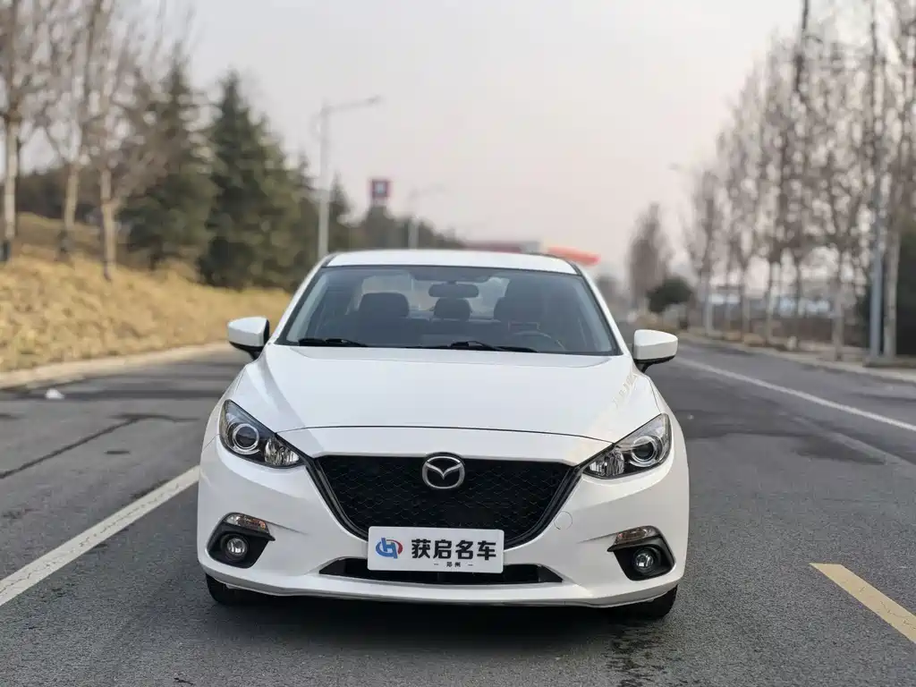 Mazda3 Angkesela 2016 sedan 1.5L automatic comfort type купить на сайте DeffCars